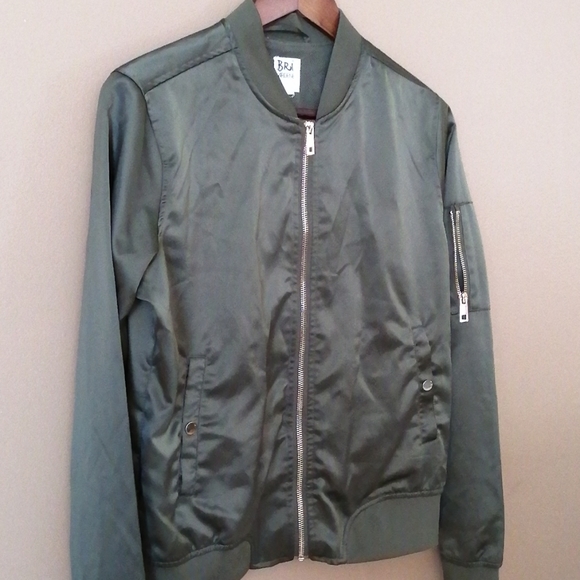 Ardene Silk Bomber jacket#Clearance#Lastprice#No offer - Picture 3 of 4